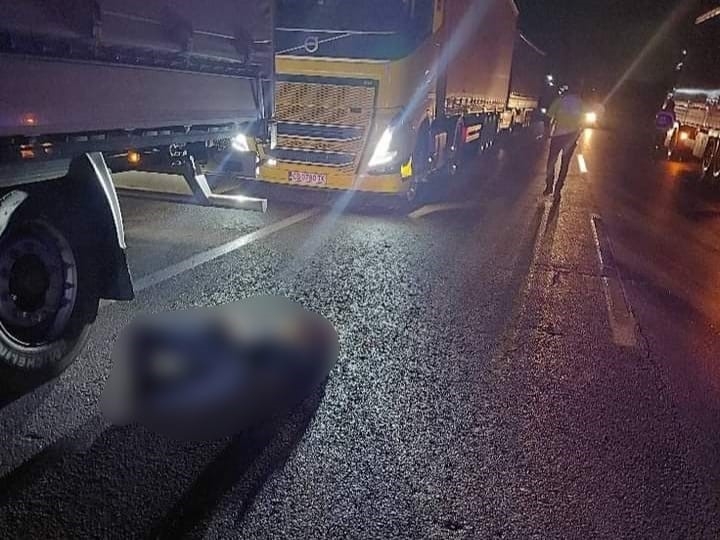 Akyazılı tır şoförü kazada hayatını kaybetti