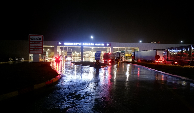 Akyazılı tır şoförü kazada hayatını kaybetti