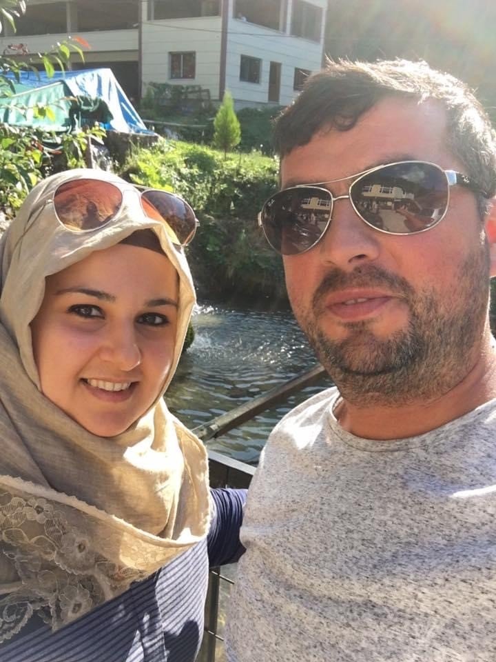 Akyazılı Turgay eşini öldürüp, kendini vurdu