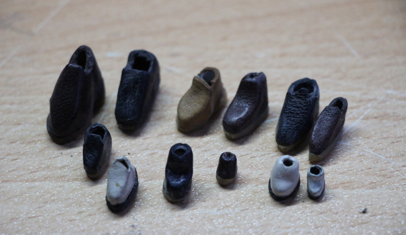 Alaattin Usta minyatür ayakkabılarıyla rekorlar kitabına girmek istiyor