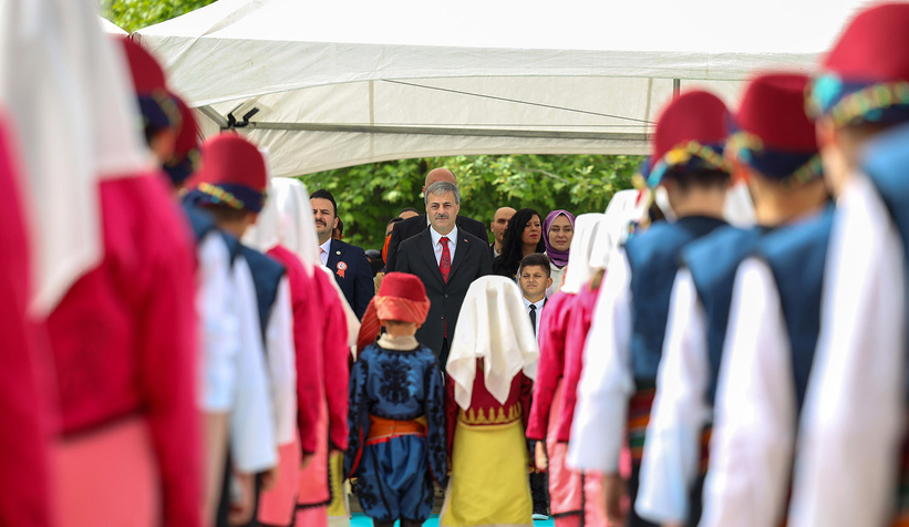 alemdar-miniklerin-bayram-coskusuna-ortak-oldubdbvoesruu