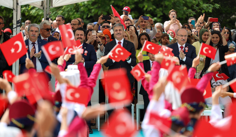 alemdar-miniklerin-bayram-coskusuna-ortak-oldubdbvoesruu