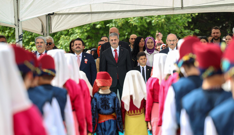 alemdar-miniklerin-bayram-coskusuna-ortak-oldubdbvoesruu