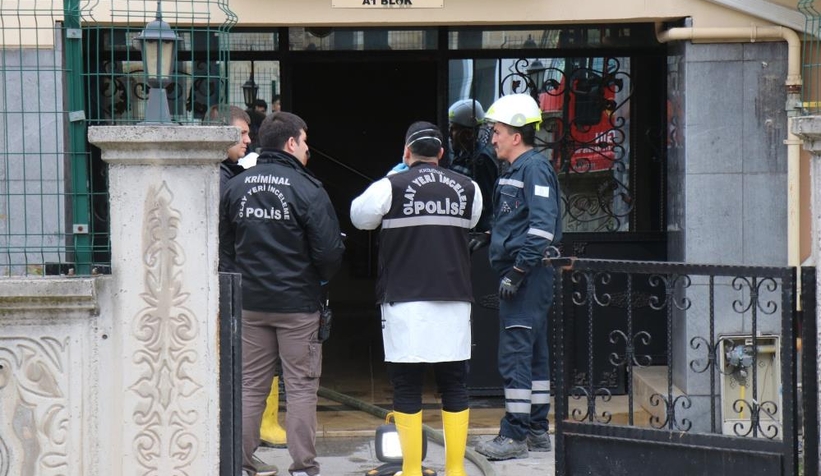 Alevlerin arasında kalan itfaiyeci öldü, arkadaşları gözyaşlarına boğuldu