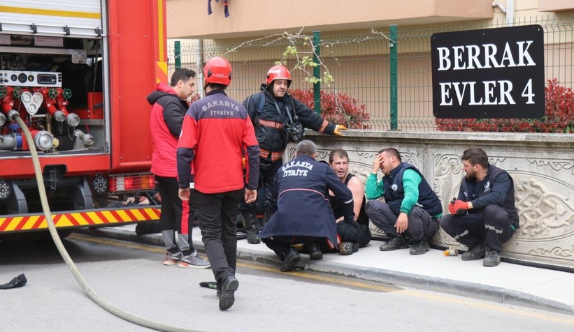 Alevlerin arasında kalan itfaiyeci öldü, arkadaşları gözyaşlarına boğuldu