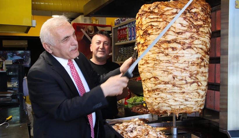 ali-inci-akyazi-da-secim-calismasi-yaptictevaudneu