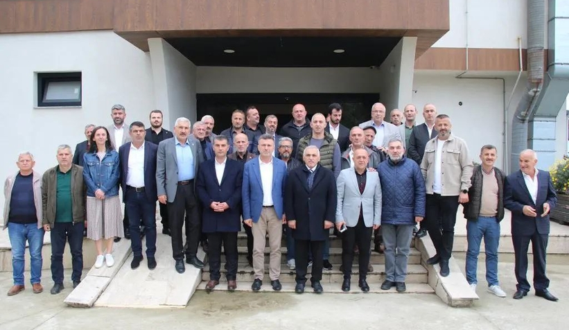 Ali İnci ilçeden ilçeye koşuyor