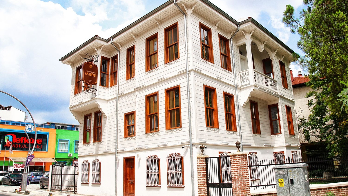 Alicanlar Konağı Sakarya Büyükşehir Belediyesi Mülkiyetine Geçti