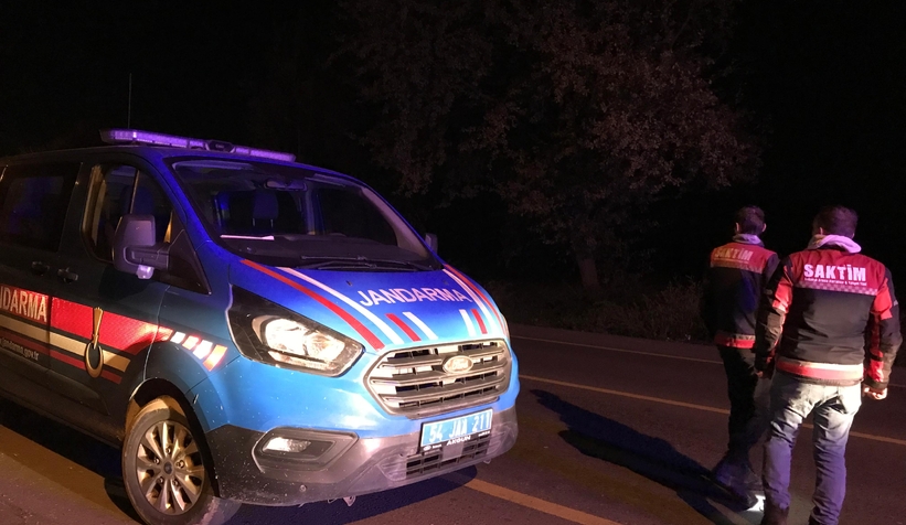 Alkollü motosikletli kaza yaptı