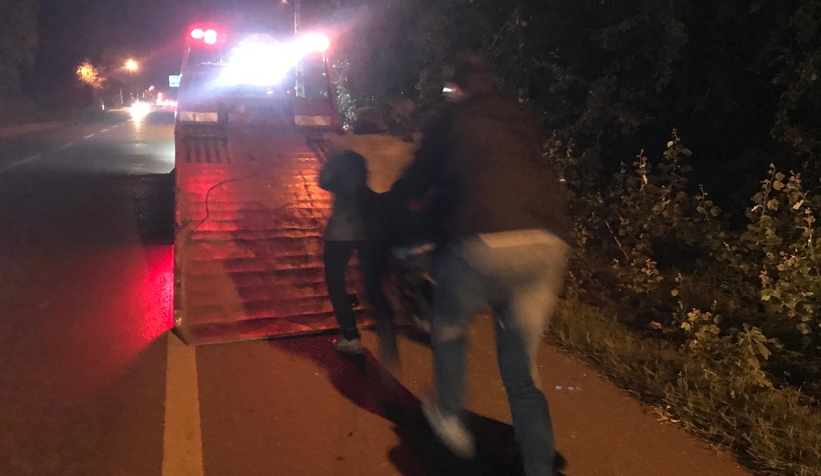 Alkollü motosikletli kaza yaptı