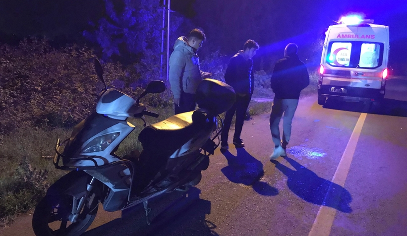 Alkollü motosikletli kaza yaptı