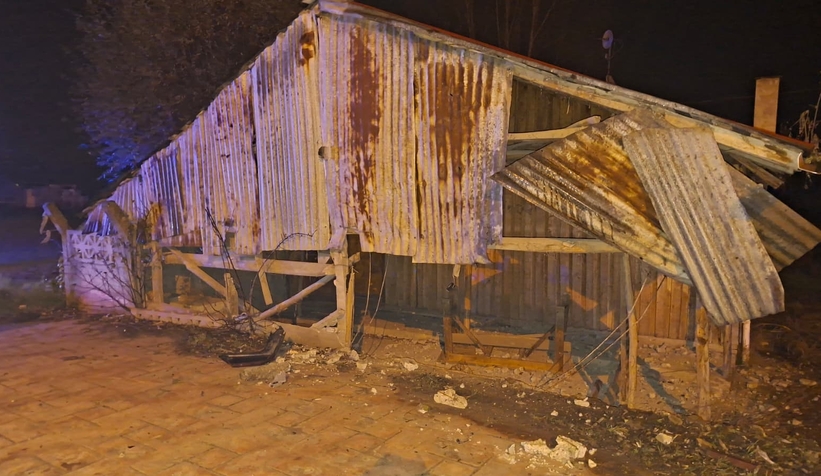 alkollu-sollama-dehseti-otomobil-duvara-carpti-3-yaralicgvlemdaut