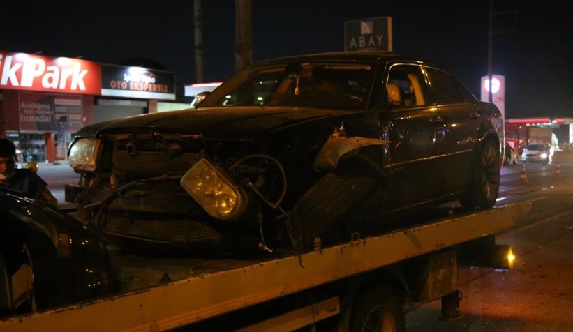 Alkollü sürücü kontrol noktasına daldı: 1’i polis memuru 3 yaralı