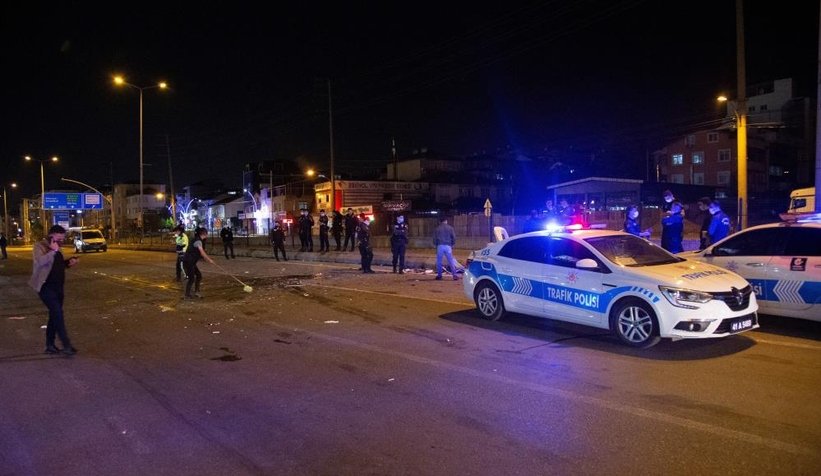 Alkollü sürücü kontrol noktasına daldı: 1’i polis memuru 3 yaralı