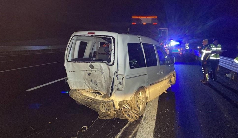 alkollu-surucu-otomobile-arkadan-carpti-6-yaralinnnwnitzky