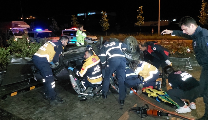 alkollu-surucu-sakaryali-aileden-4-kisiyi-hayattan-kopardiu0t5chdccd