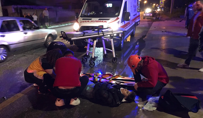 Alkollü sürücüler kaza yaptı: 2 yaralı