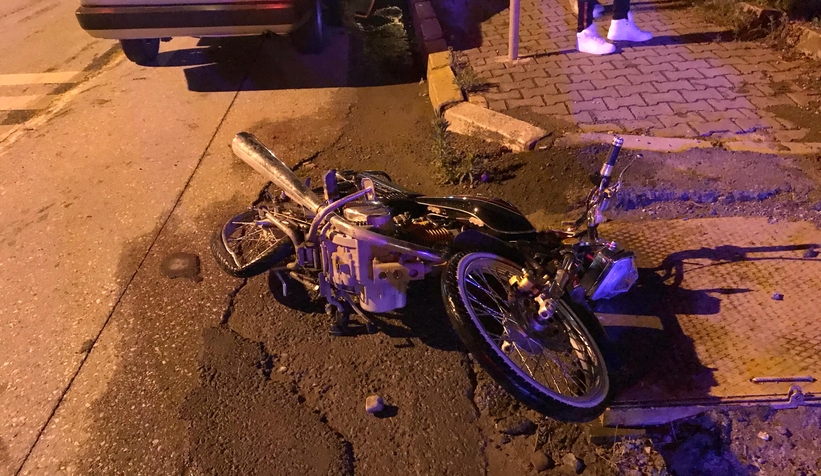 Alkollü sürücüler kaza yaptı: 2 yaralı