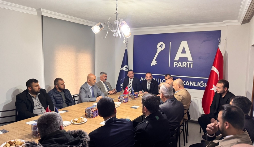 anahtar-parti-akyazi-da-ilk-kongresini-coskuyla-yaptitu10n1vssl