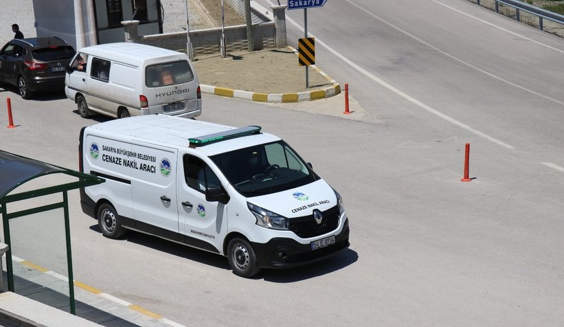 Anne ve kızının cenazeleri Adli Tıp'a gönderildi