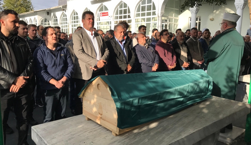 Annesi böbreğini vermişti 2,5 yaşındaki İpek melek oldu