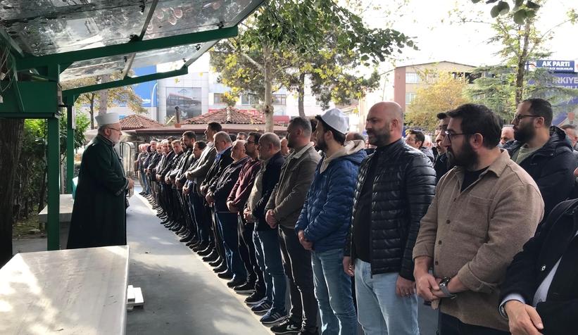 Annesi böbreğini vermişti 2,5 yaşındaki İpek melek oldu