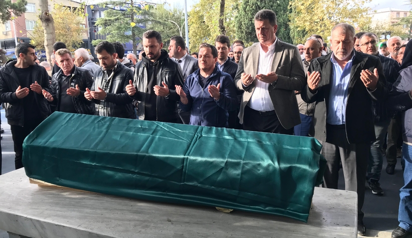 Annesi böbreğini vermişti 2,5 yaşındaki İpek melek oldu