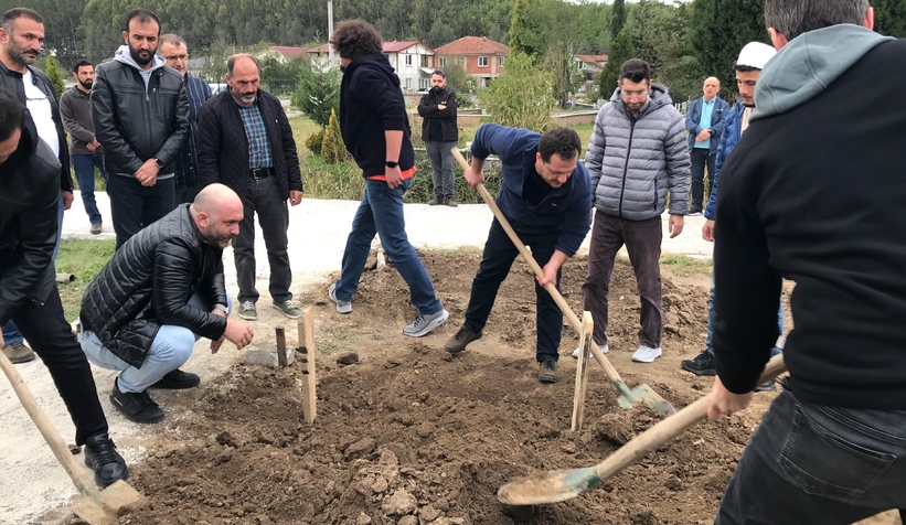 Annesi böbreğini vermişti 2,5 yaşındaki İpek melek oldu