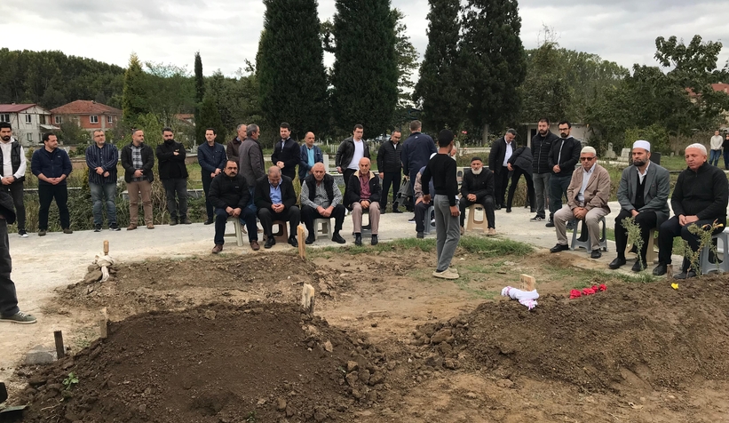 Annesi böbreğini vermişti 2,5 yaşındaki İpek melek oldu