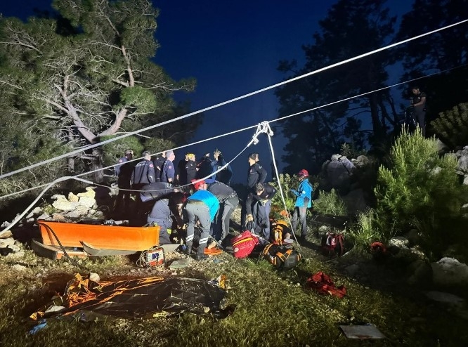 antalya-daki-teleferik-kazasi-icin-sorusturma-baslatildiny91v1ndyu