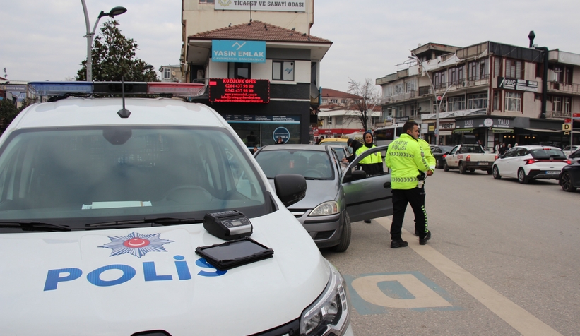 app-plakaya-polis-engelialzhzxpzcl