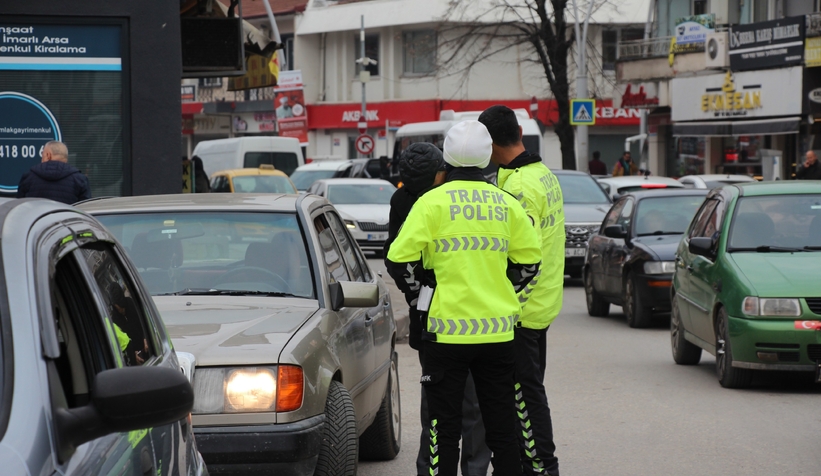 app-plakaya-polis-engelialzhzxpzcl