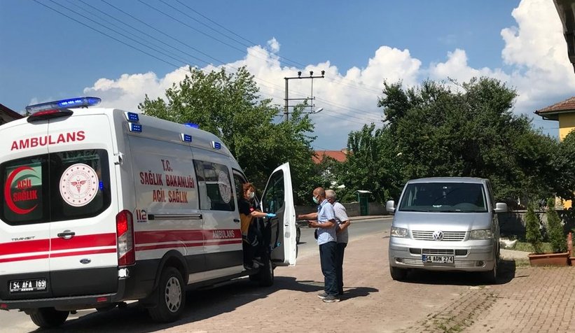arac-durmadan-inmek-isteyen-kadin-yolcu-duserek-hastanelik-oldutuplm1rlt0