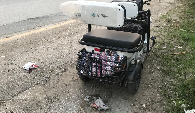 Araç elektrikli bisiklete çarptı: 2 yaralı