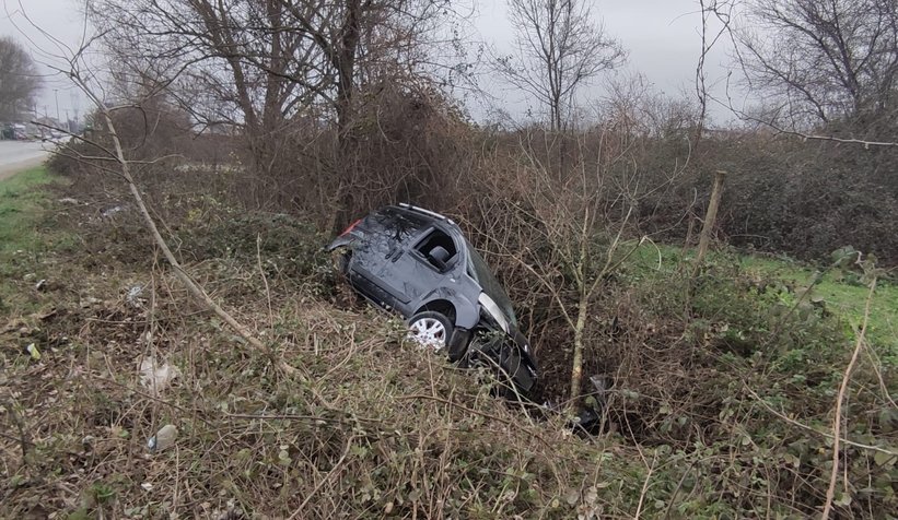 Araç şarampole uçtu