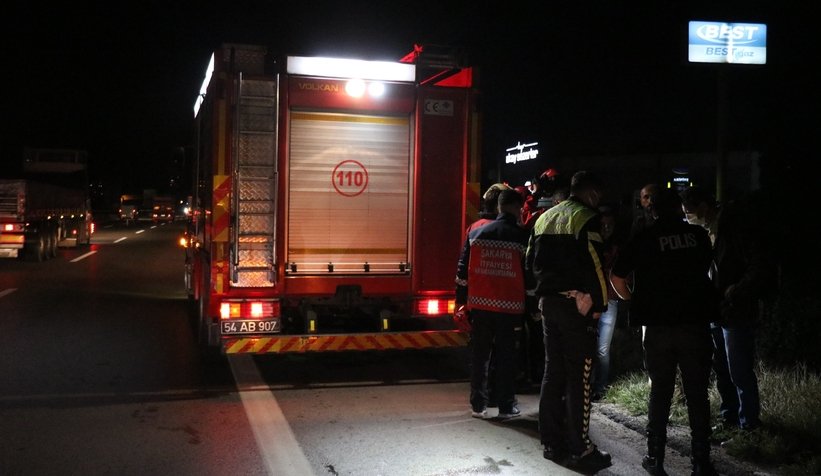 Araç su kanalına uçtu: 2 yaralı