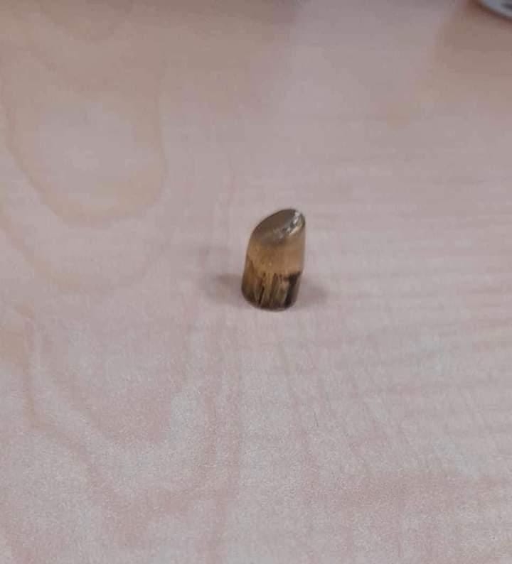 Araca yorgun mermi isabet etti