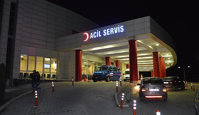 Aracın çarptığı kadın kurtarılamadı