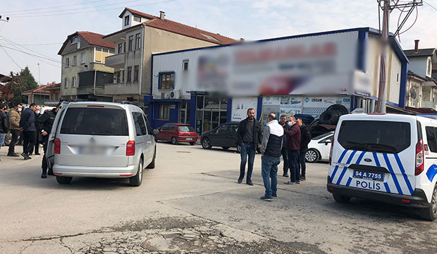 aracin-ezdigi-yasli-adam-agir-yaralandithj3anhlox
