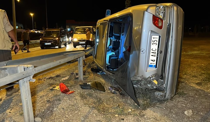 Araçlar takla attı: 2’si ağır 6 yaralı