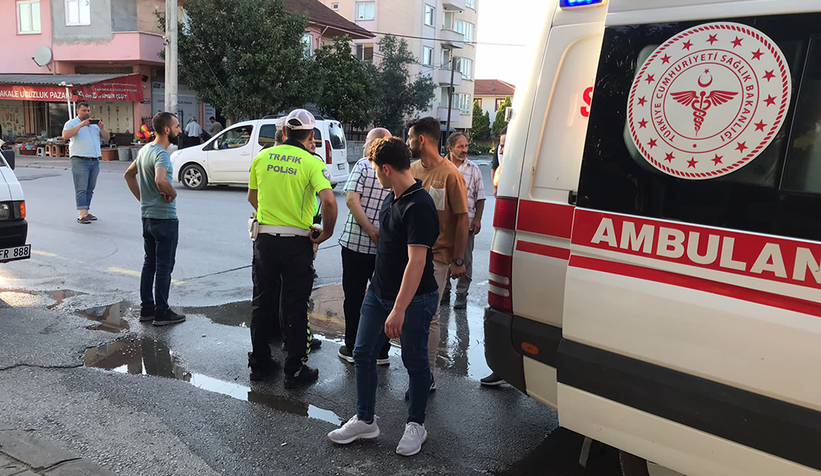 Araçların kafa kafaya çarpıştığı kaza kamerada