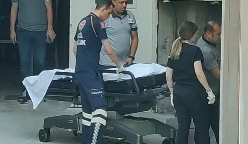 Araçta bırakılan 4 yaşındaki çocuk hayatını kaybetti