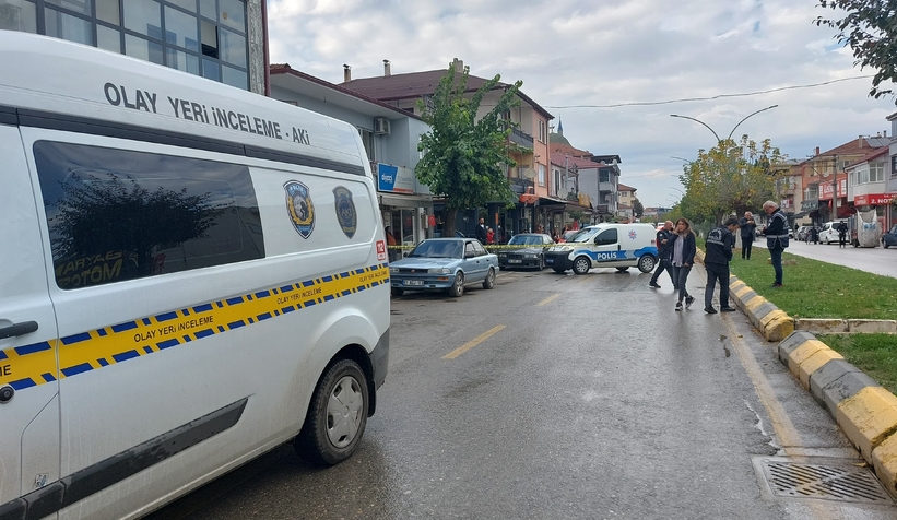 aractan-seslendigi-kisiyi-silahla-vurdurjuym3bssn