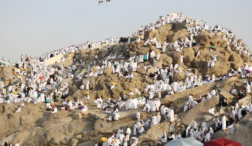 arafat-ta-buyuk-bulusma-vakfe-duasi-yapilacakz3rvbwo3zd
