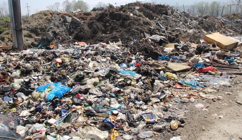 Arapların gözdesi doğayı çöplüğe çevirdiler