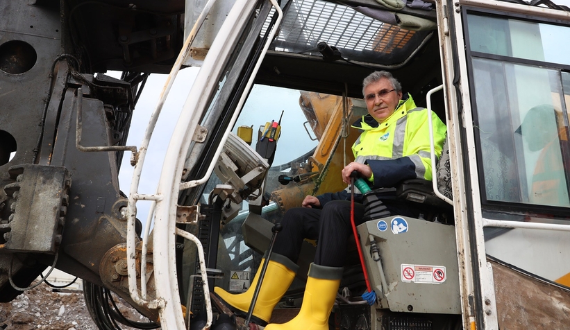 Aras Caddesi'nde çalışmalar sürüyor