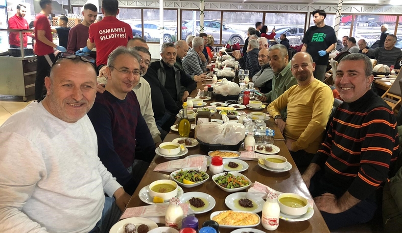 Arifiye mezunları geleneksel iftar yemeğinde bir araya geldi.