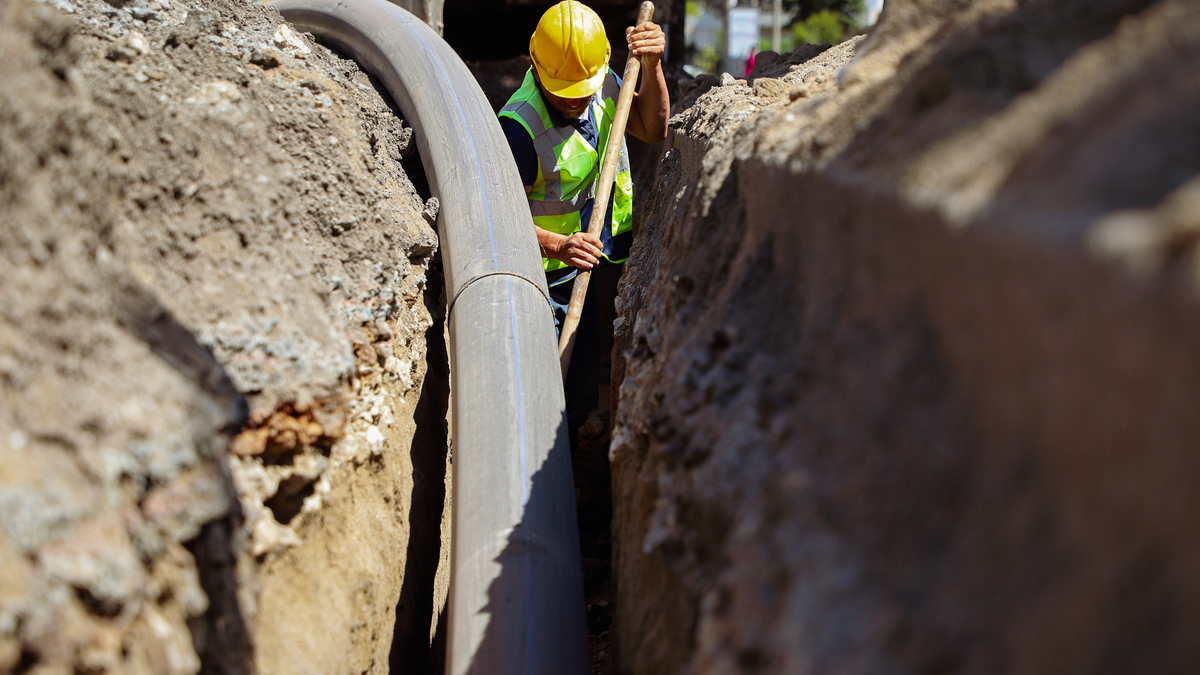 Arifiye’nin merkezi Büyükşehirle sil baştan yenileniyor