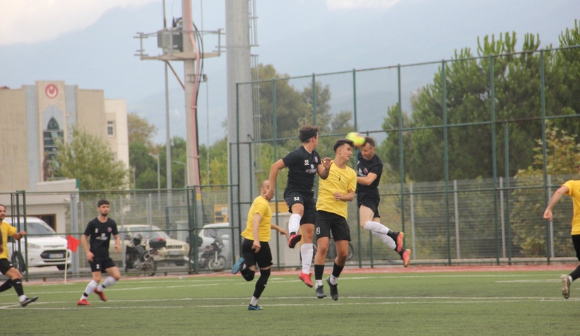as-akyazispor-hazirlik-macinda-duzce-derelerspor-u-6-1-maglup-ettiwvzlwgvsuk
