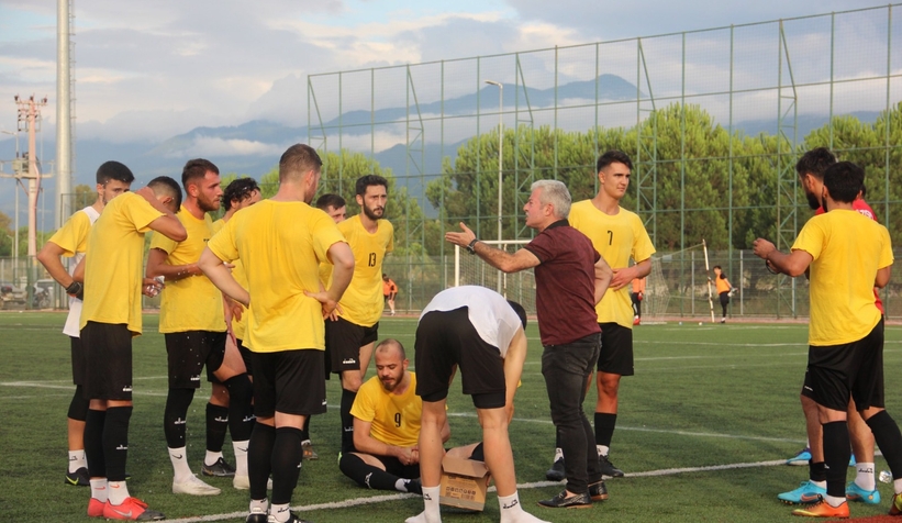 as-akyazispor-hazirlik-macinda-duzce-derelerspor-u-6-1-maglup-ettiwvzlwgvsuk